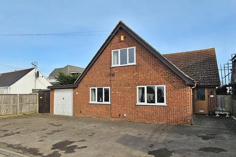 4 bedroom chalet for sale, Riley Avenue, Herne Bay, CT6 8AS