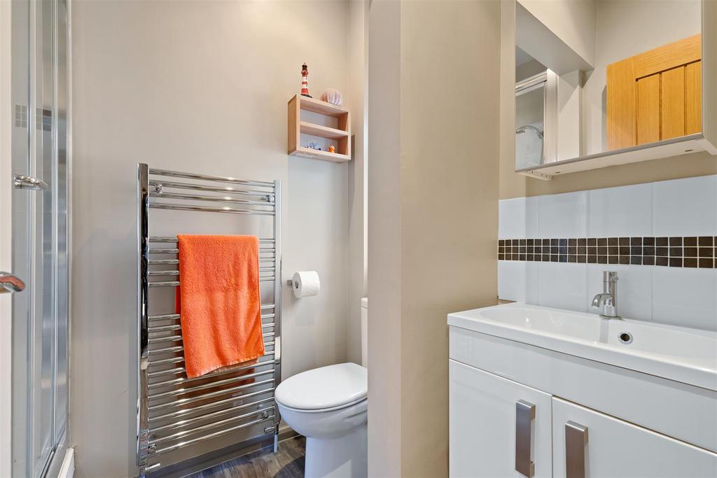 En Suite 2.jpg