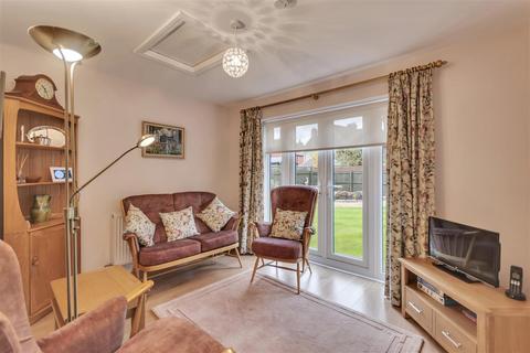 3 bedroom bungalow for sale, Hampton Fields, Oswestry, SY11