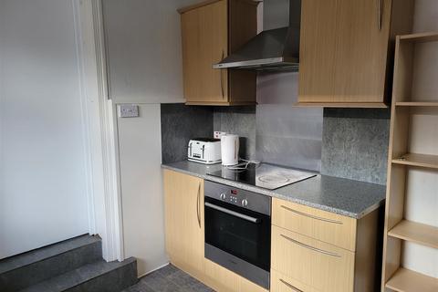 4 bedroom maisonette to rent, Rokeby Terrace, Heaton, NE6
