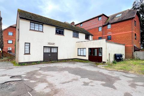 Station Road, New Milton, Hampshire. BH25 6LE