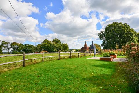 4 bedroom detached house for sale, Whatlington, Battle