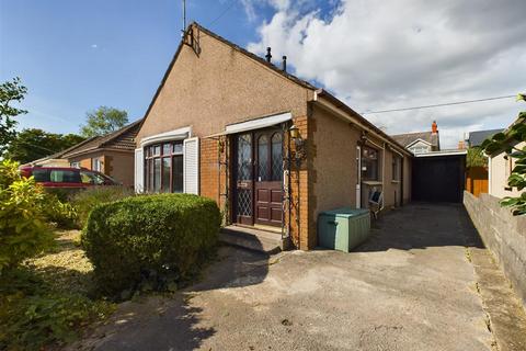 2 bedroom detached bungalow for sale, Heol Adare, Bridgend CF32