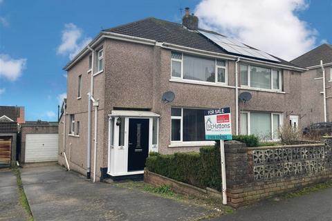 3 bedroom semi-detached house for sale, Highfield Avenue, Bridgend CF31