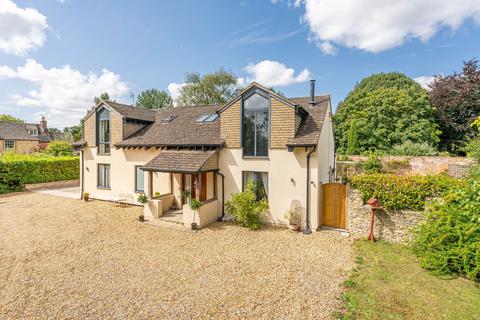 4 bedroom detached house for sale, West Street, Great Somerford