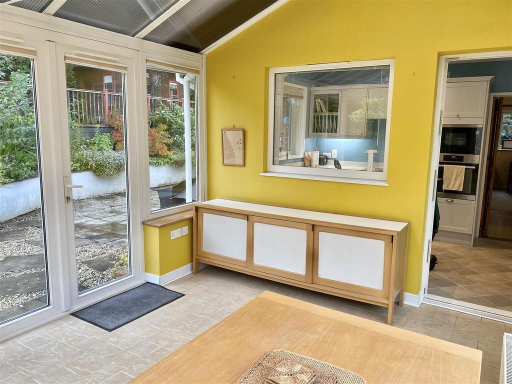 Image00010.jpeg