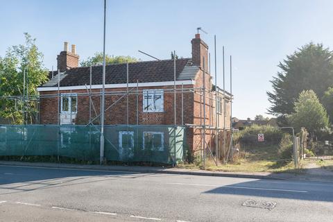 2 bedroom semi-detached house for sale, Shipdham Road, Dereham