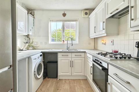 28 Cuckoo Way, Great Notley, Braintree, CM77 7YG