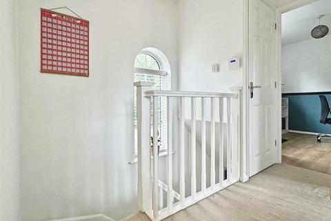 28 Cuckoo Way, Great Notley, Braintree, CM77 7YG