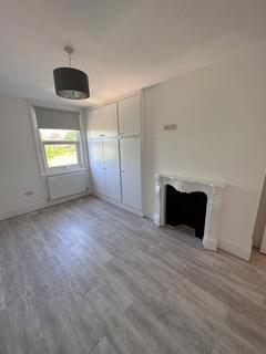 4 bedroom house to rent, Ivydale Road Peckham SE15