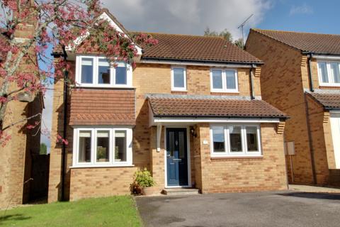 4 bedroom detached house for sale, DUNCTON ROAD, CLANFIELD