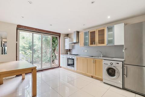 12 Stanard Close, London, N16 5EH