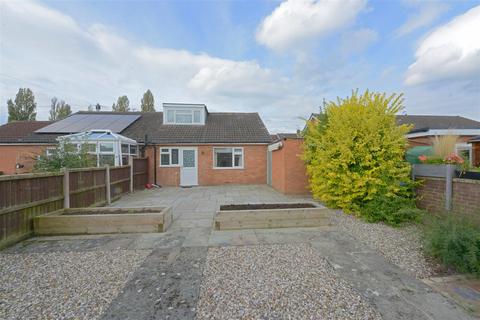 3 bedroom semi-detached bungalow for sale, Leamore Crescent, Belle Vue, Shrewsbury