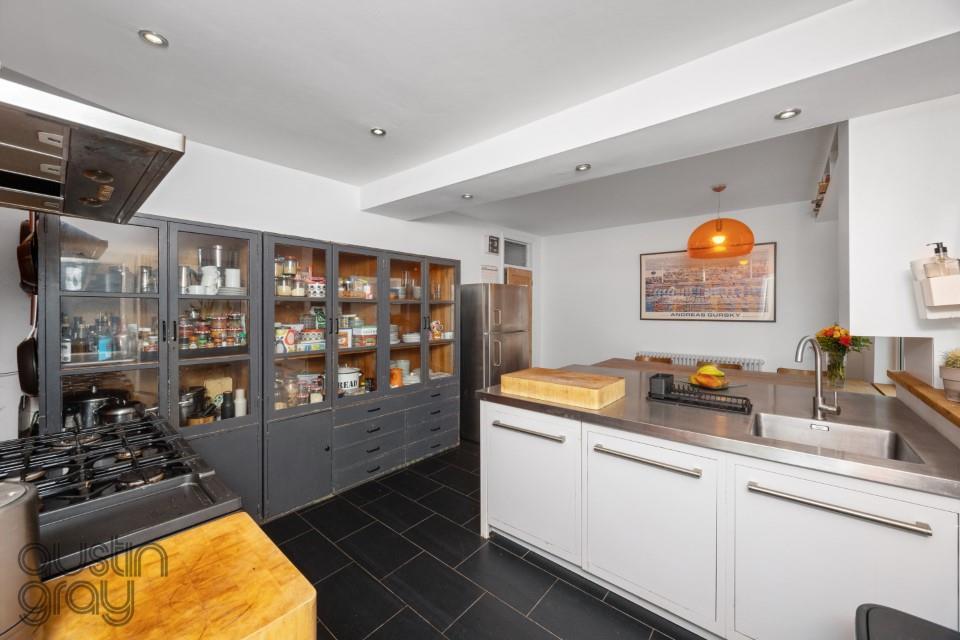 Montefiore Road, 24-006.jpg