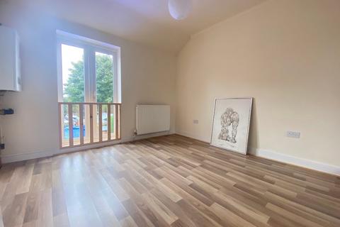 15 Beverley Road, Kirk Ella, Hull, HU10 7AA