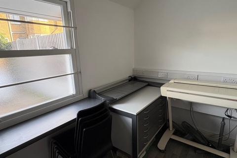 Office to rent, Orsett Road, Grays