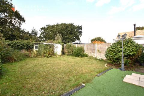 2 bedroom detached bungalow for sale, Seafields Road, Holland-on-Sea