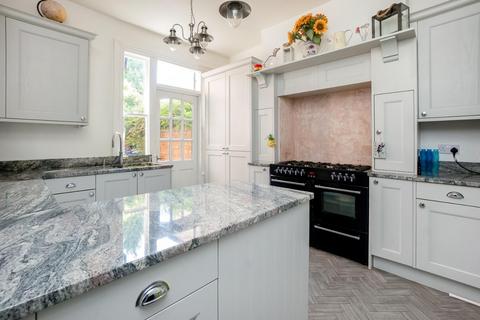 9 bedroom terraced house for sale, Evesham Place, Stratford-upon-Avon