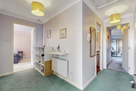 33 Ballagan Place, Milngavie, Glasgow, G62 7RQ