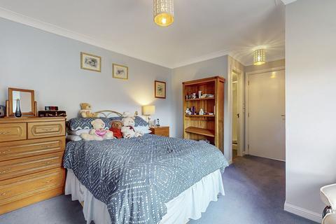 33 Ballagan Place, Milngavie, Glasgow, G62 7RQ
