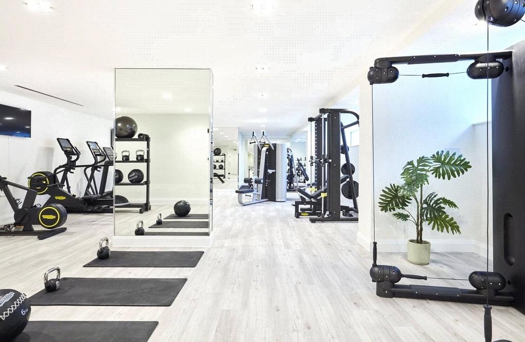 1855 - Gym