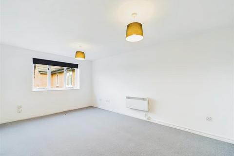 2 bedroom flat to rent, Wedgewood Road, Hertfordshire SG4