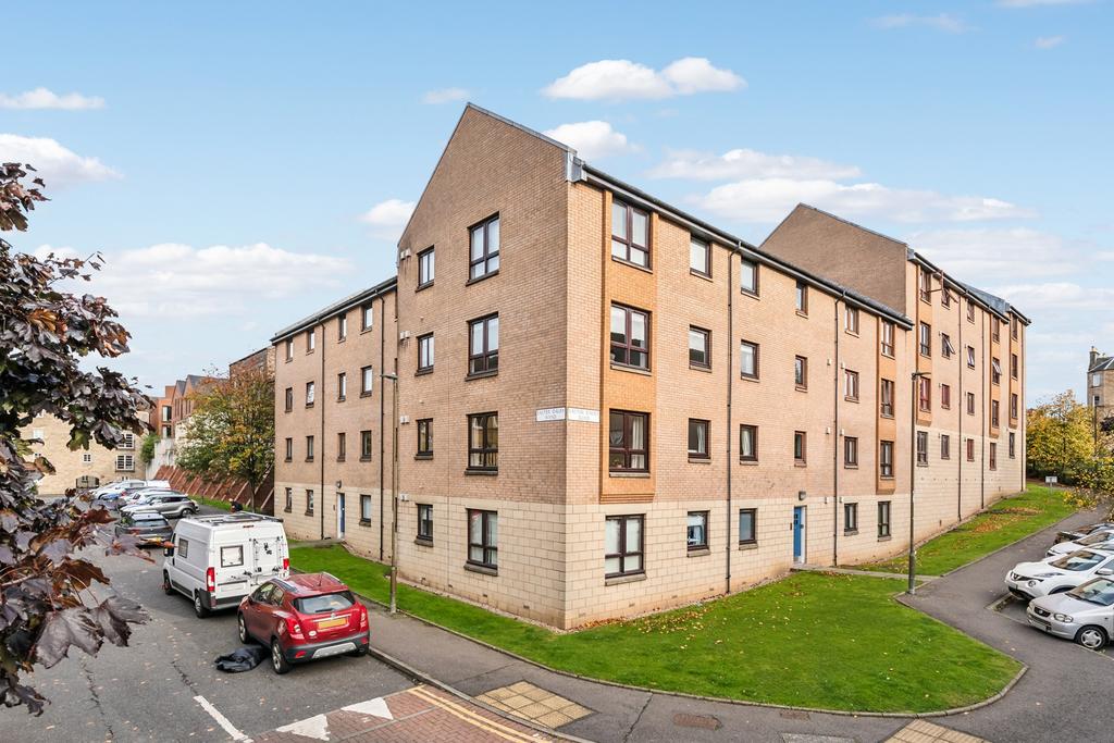 Easter Dalry Road, Edinburgh... 2 bed apartment for sale £67,500