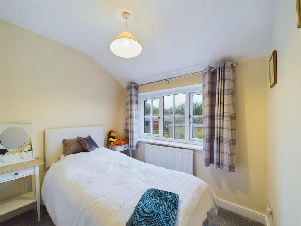Bedroom: