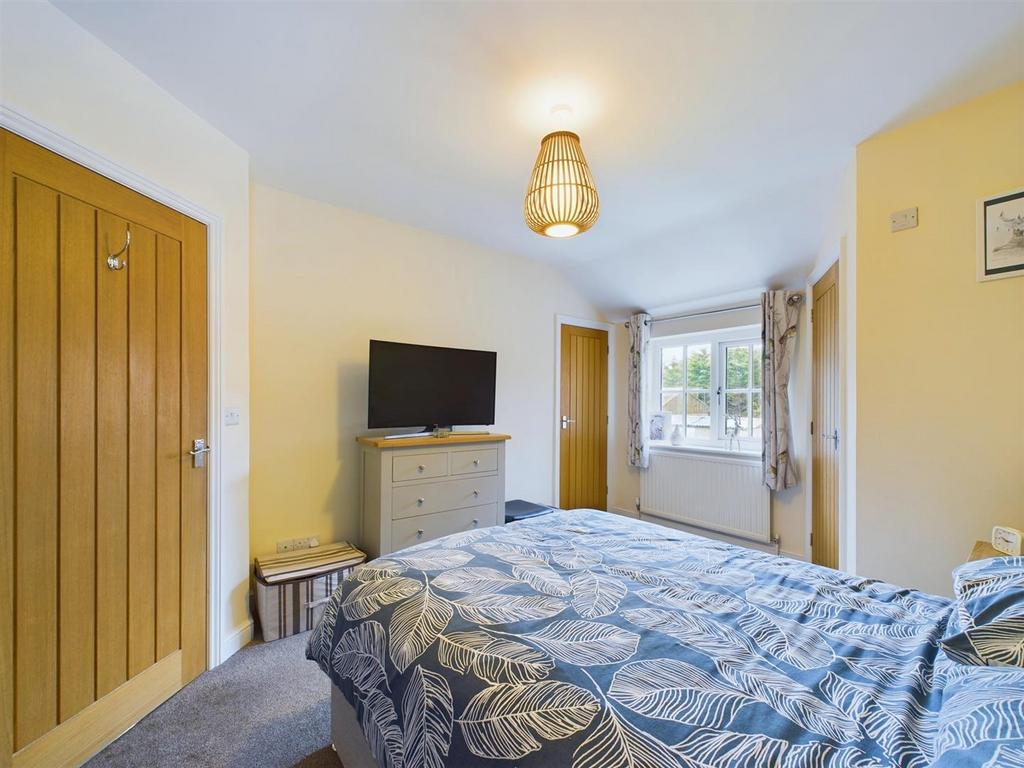 Bedroom: