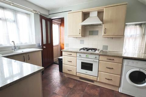 34 Brookside Avenue, Ashford, TW15 3LX