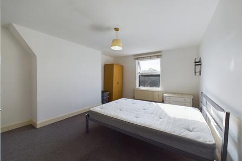 4 bedroom apartment to rent, a Surbiton Road, Kingston upon Thames, Surrey