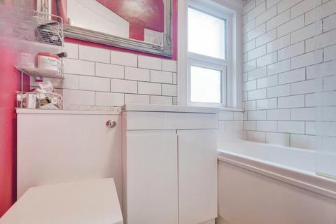 2 bedroom flat for sale, Alexandra Road, Southend-on-sea, SS1