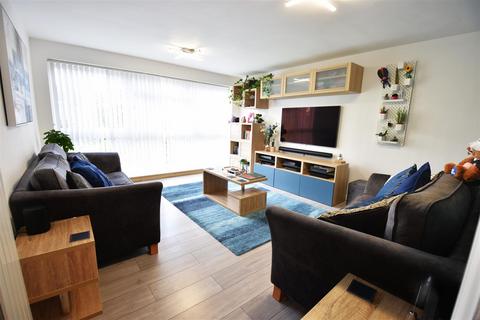 Flat 19, Miranda House Essenden Road, Belvedere, DA17 5ED