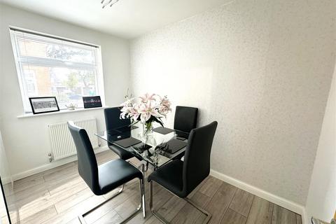 Flat 19, Miranda House Essenden Road, Belvedere, DA17 5ED