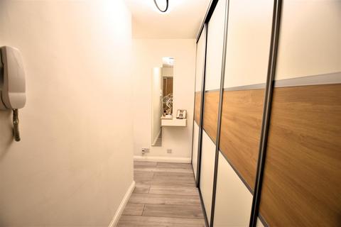 Flat 19, Miranda House Essenden Road, Belvedere, DA17 5ED