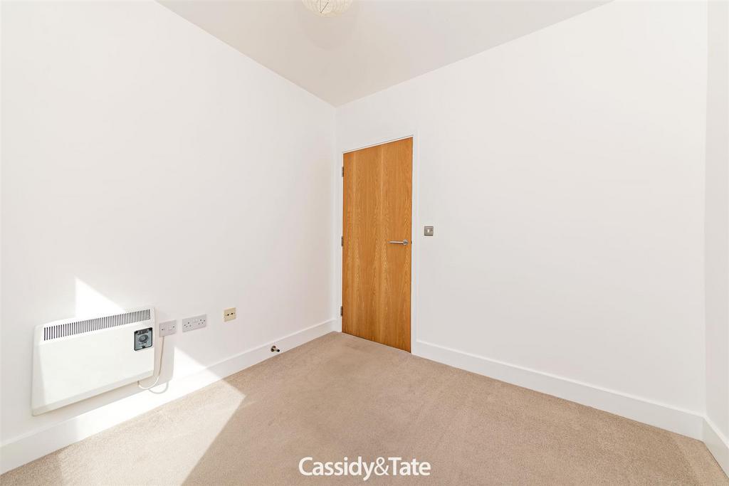 22 Centurion Court 010.jpg