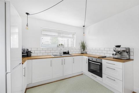 47 Lexden Road, Seaford, BN25 3BA