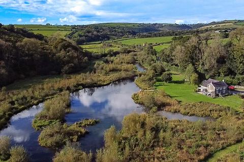 4 bedroom detached house for sale, Llysonnen Road, Carmarthen, Carmarthenshire.