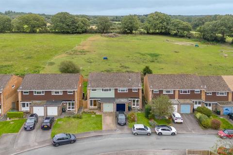 19 Stirrup Close, Wimborne, BH21 2UQ
