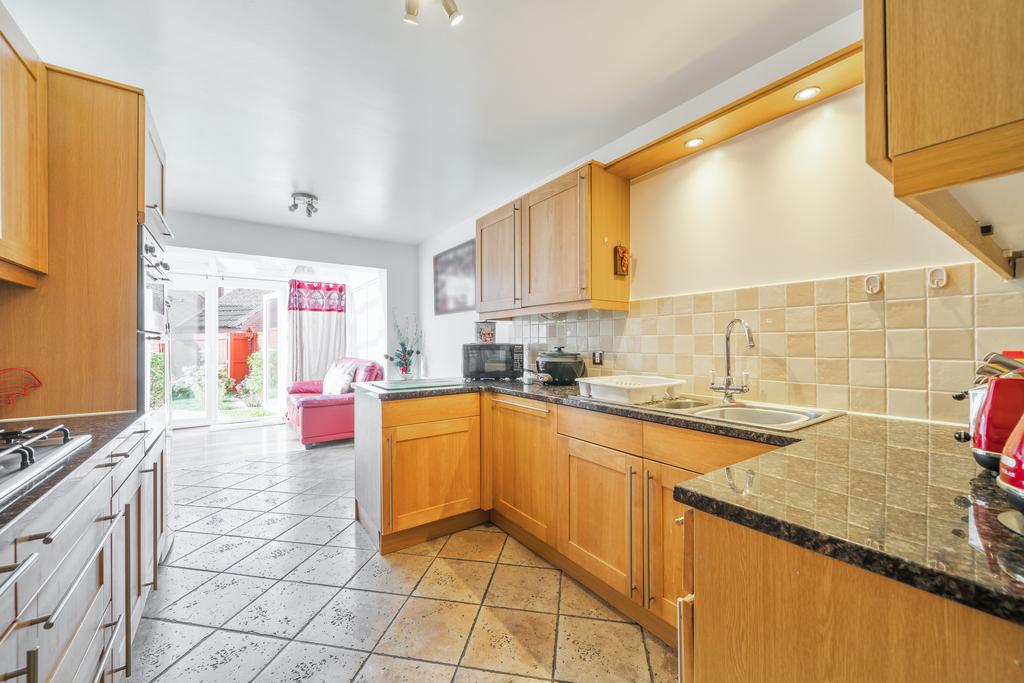 Kitchen / Breakfast Room