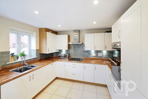 3 bedroom detached house for sale, Peregrine Grove, Wymondham NR18