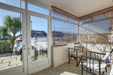 248 Cooden Drive, Bexhill-on-sea, TN39 3AG