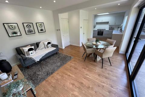 22 Cropthorne Road, Shirley, Solihull, B90 3JN