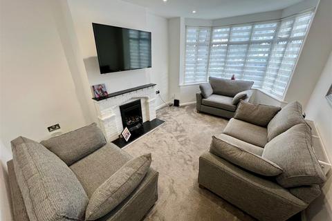 22 Cropthorne Road, Shirley, Solihull, B90 3JN