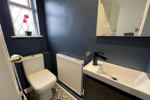 22 Cropthorne Road, Shirley, Solihull, B90 3JN