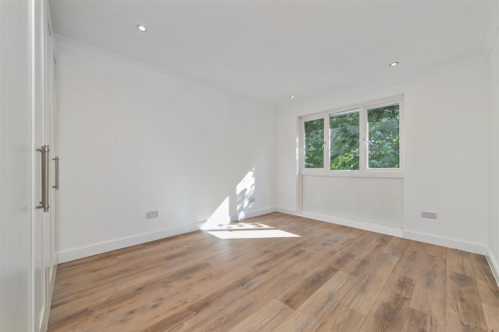 49 Cuffley Court-12.jpg