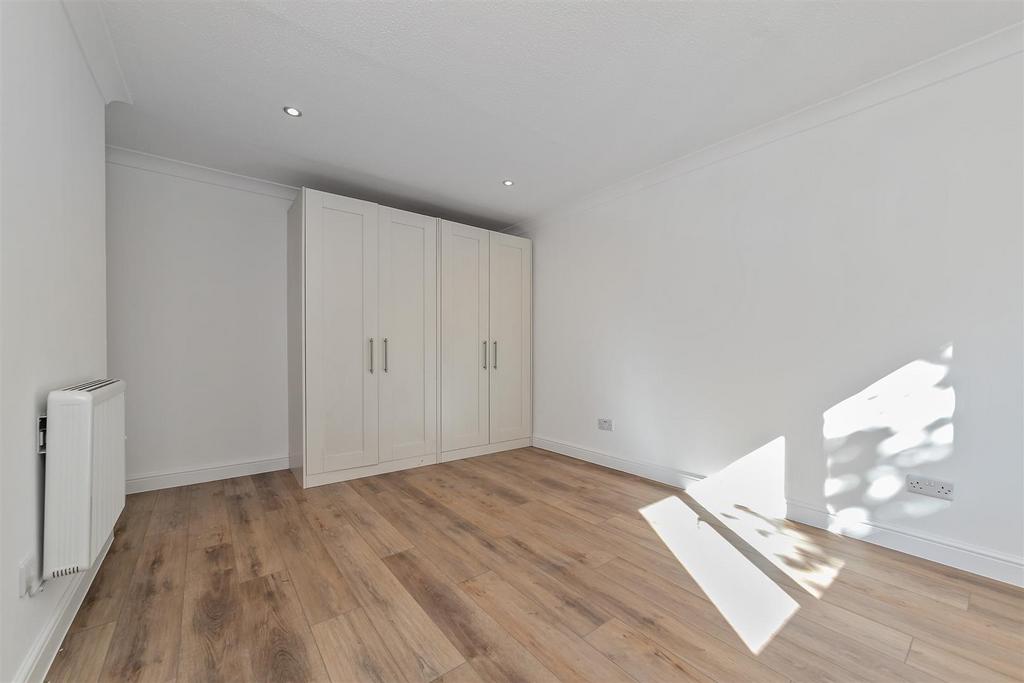 49 Cuffley Court-13.jpg