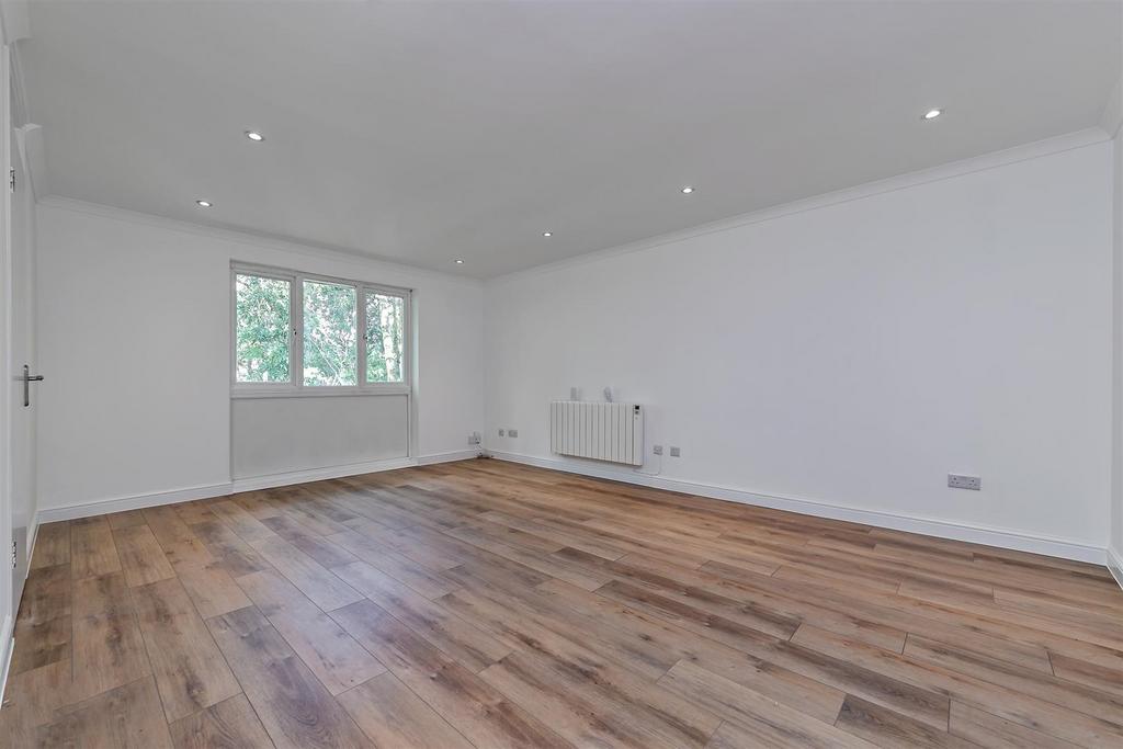 49 Cuffley Court-14.jpg