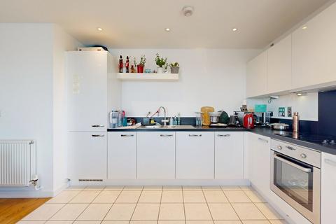 2 bedroom penthouse for sale, Walbrook Court, 2 Amias Drive, Edgware,, Middlesex, HA8