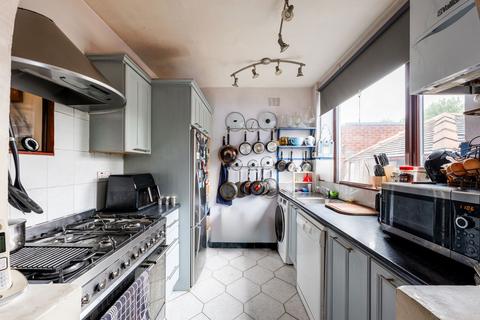 41 Barncliffe Crescent, Sheffield, S10 4DA